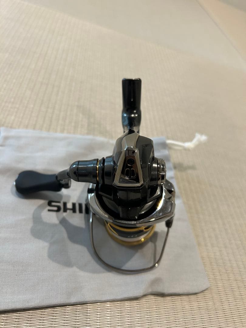 SHIMANO TWIN POWER C2000SHG スピニングリール