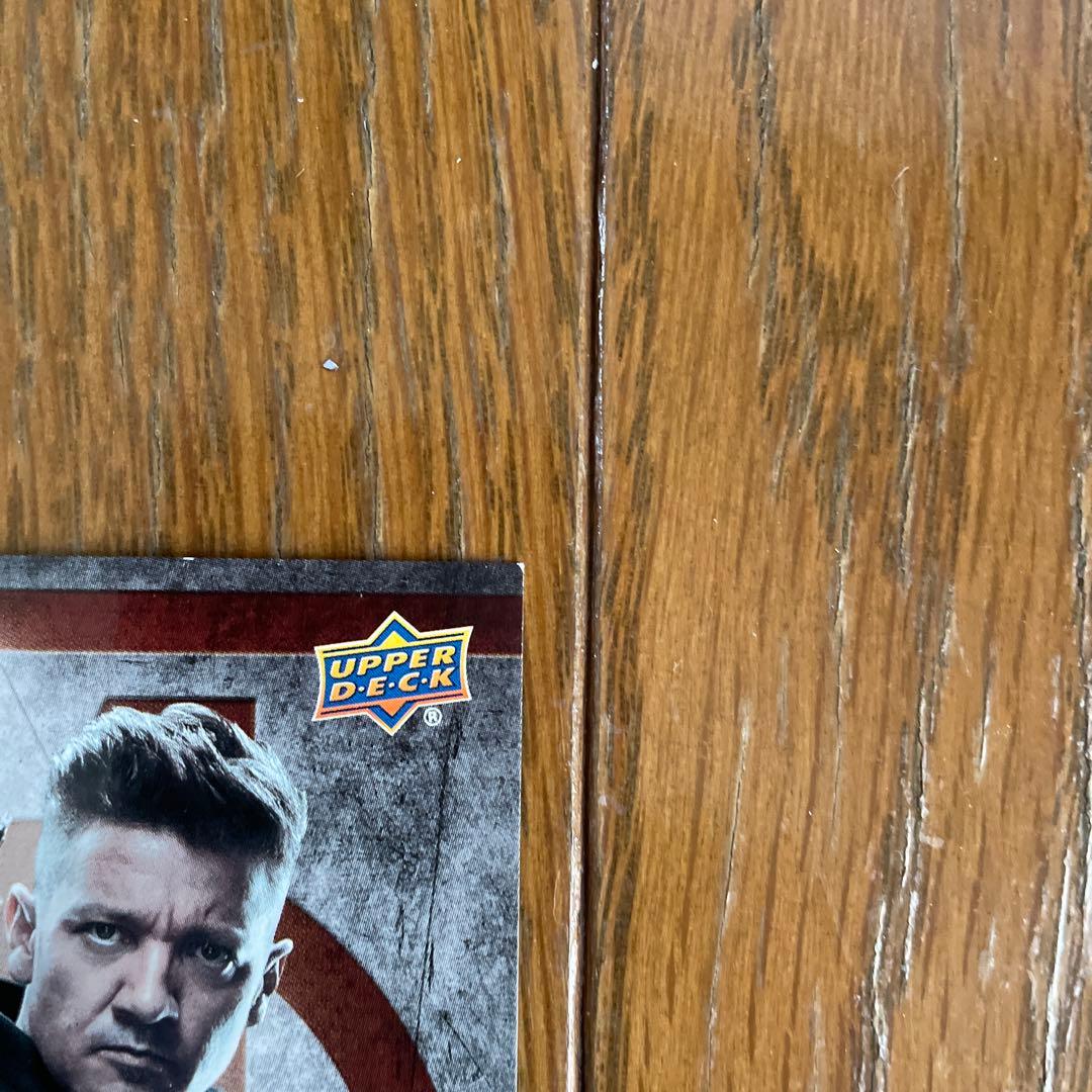 ジェレミーレナー　サイン入りカード