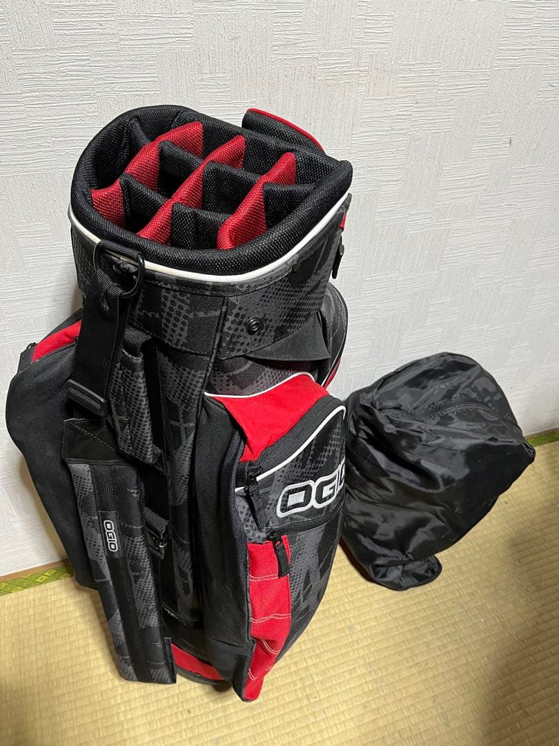 超美品！OGIO オジオ GIZA 9.5型 14分割　ゴルフ キャディバック