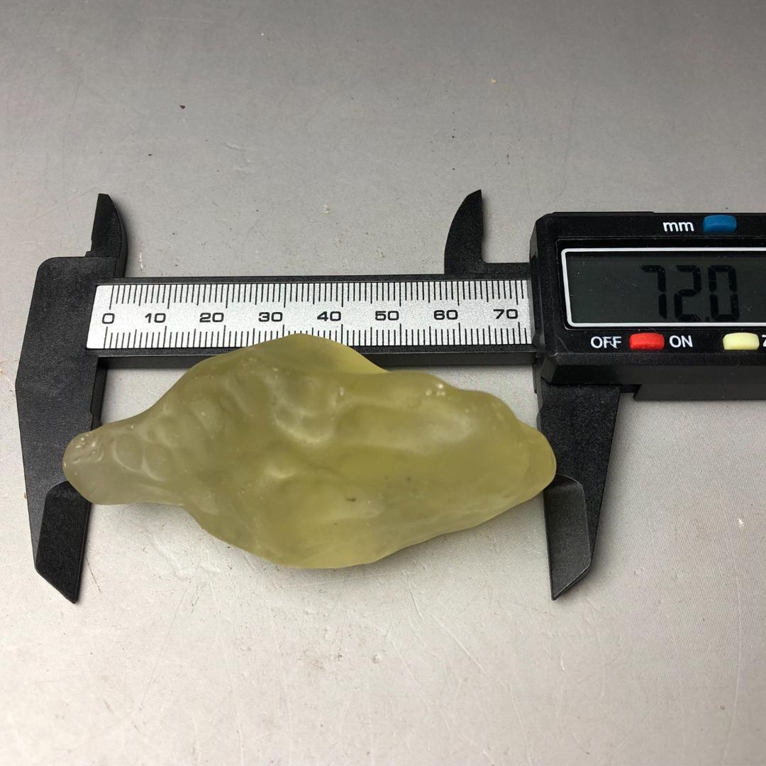 リビアンデザートグラス・リビアングラス 隕石　重さ72g