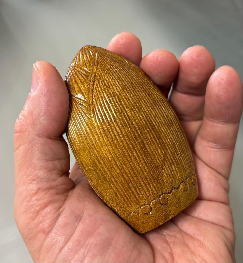 金絹楠 十三仏 蓮の花（高級希少木）