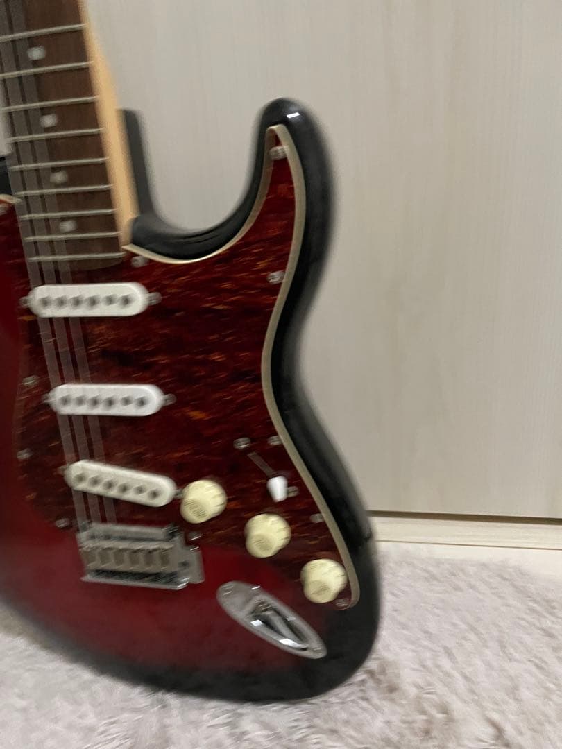 Squier by fender Standard ストラトキャスター ラージ