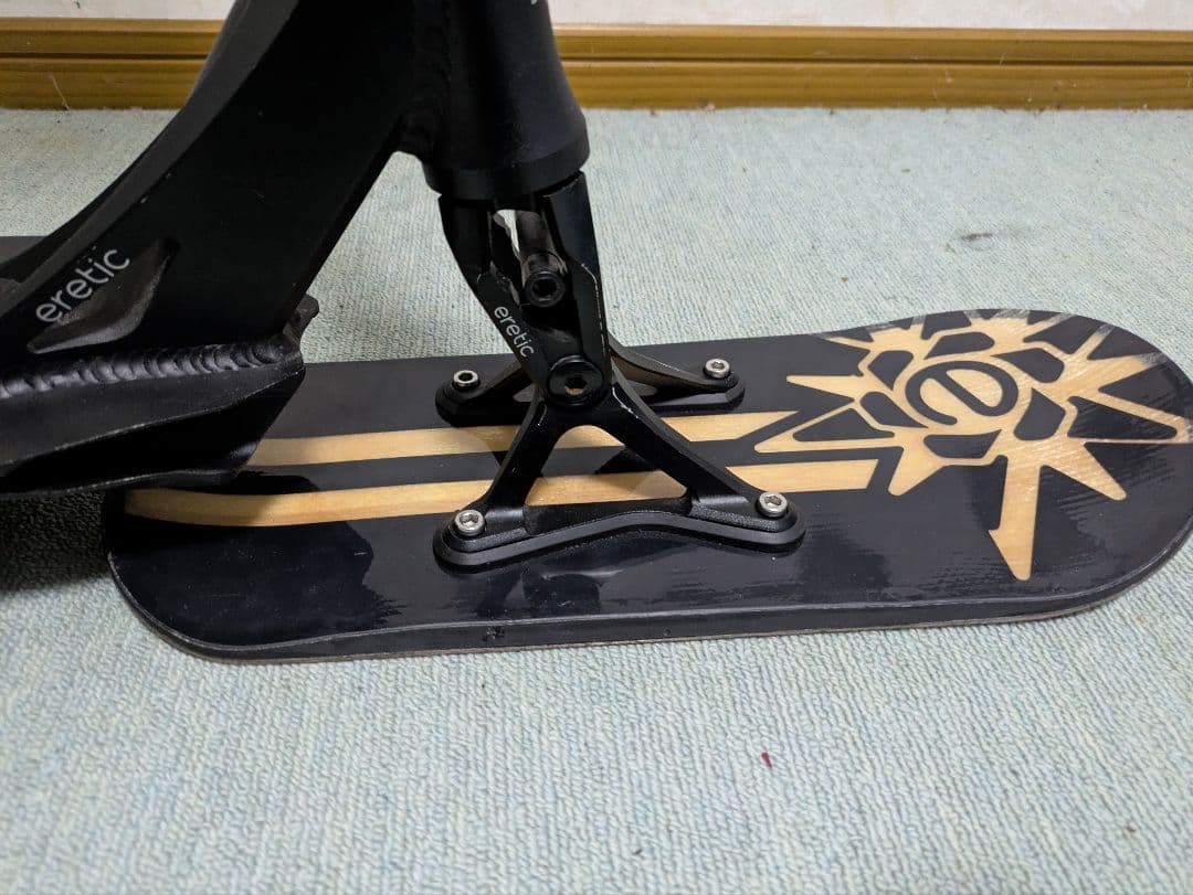 スノースタントスクート　スノースクート　スノーモト