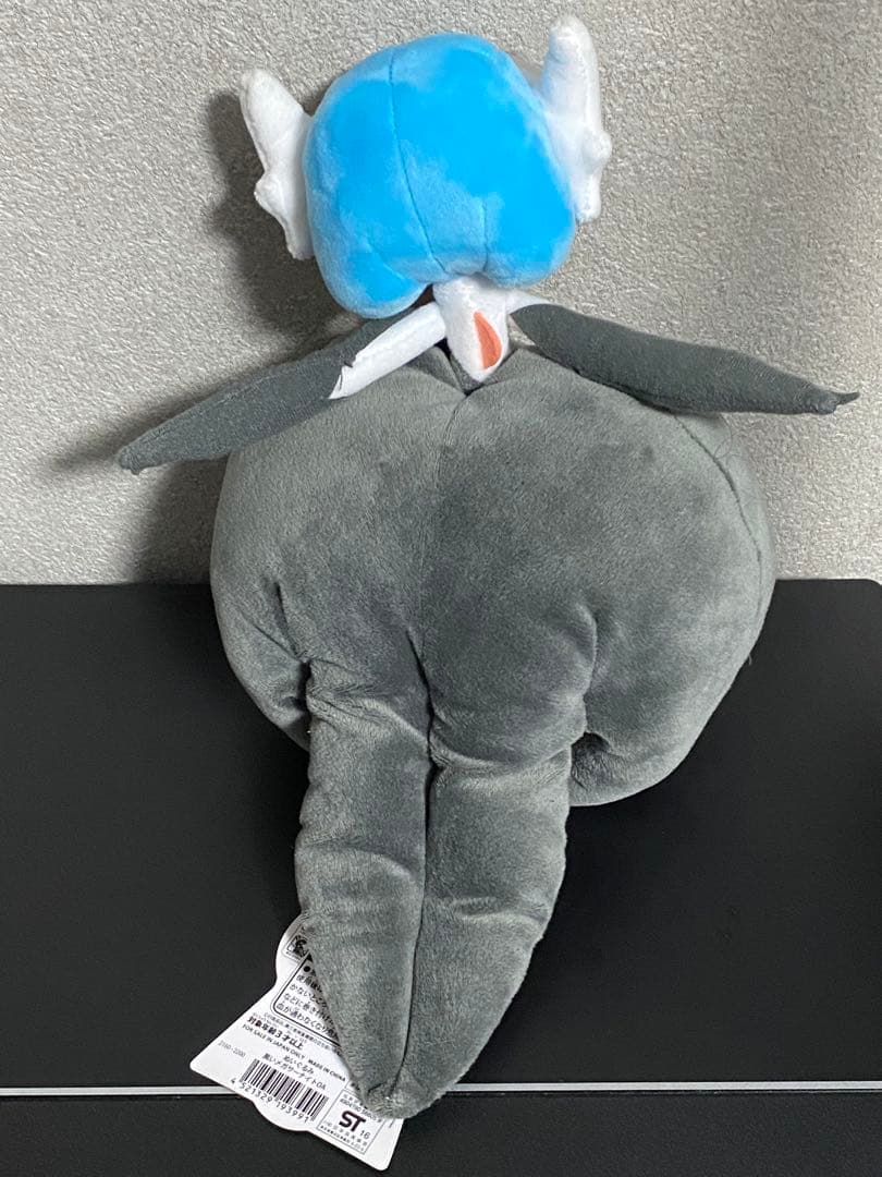 ポケモンセンター　ぬいぐるみ　黒いメガサーナイト　色違い　希少