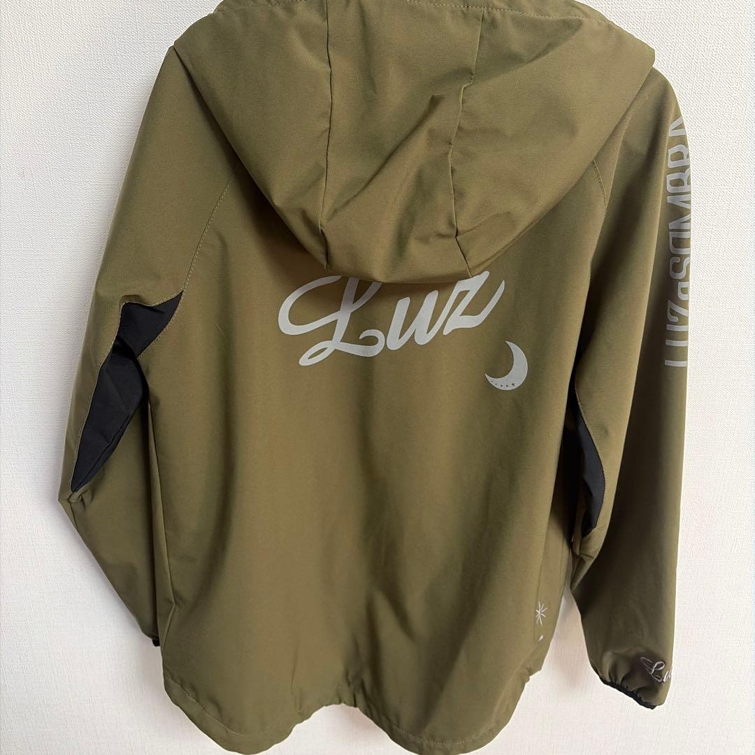 ルースイソンブラ　フード付きウィンドブレーカー 130