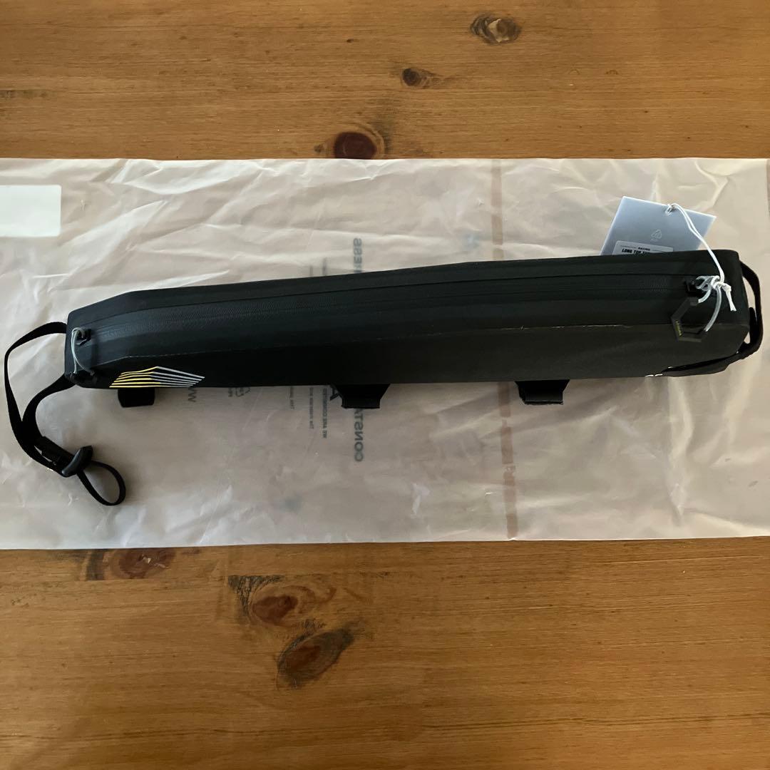 APIDURA　レーシングシリーズ ロングトップチューブバッグ（2L）
