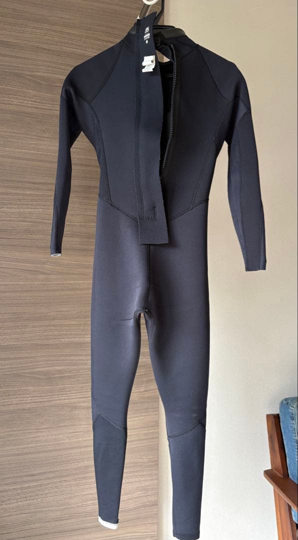 【本日限定お値下げ】【美品】2ミリ★Aqua Marina フルウェットスーツ