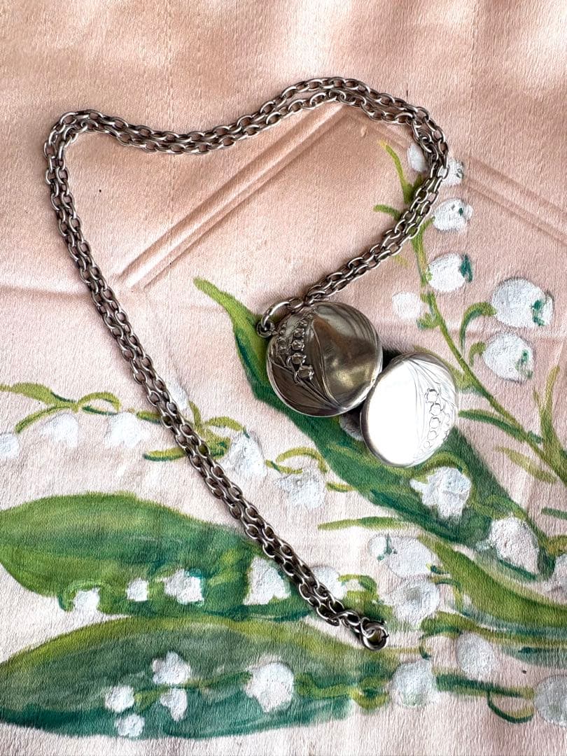 ♡フランスアンティーク　鈴蘭　ミュゲ　シルバー　銀　ロケットペンダント　19世紀