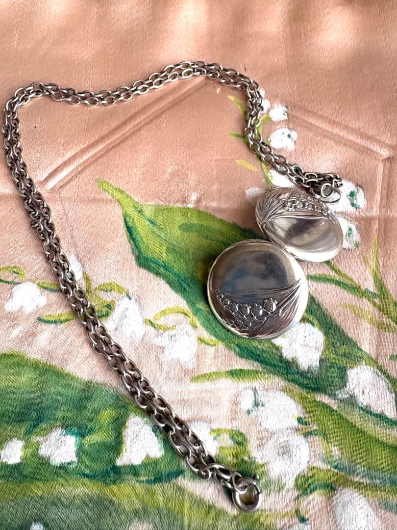 ♡フランスアンティーク　鈴蘭　ミュゲ　シルバー　銀　ロケットペンダント　19世紀