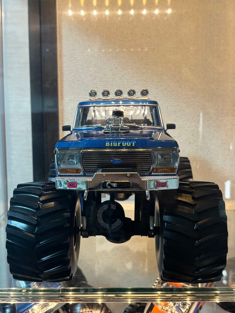 ビッグフット グリーンライト キングオブクランチ 1/18 ミニカー