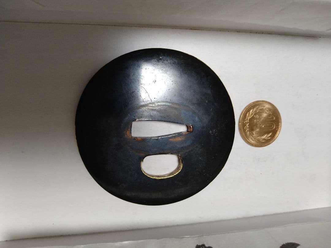名刀に付随赤銅献上金覆輪鍔