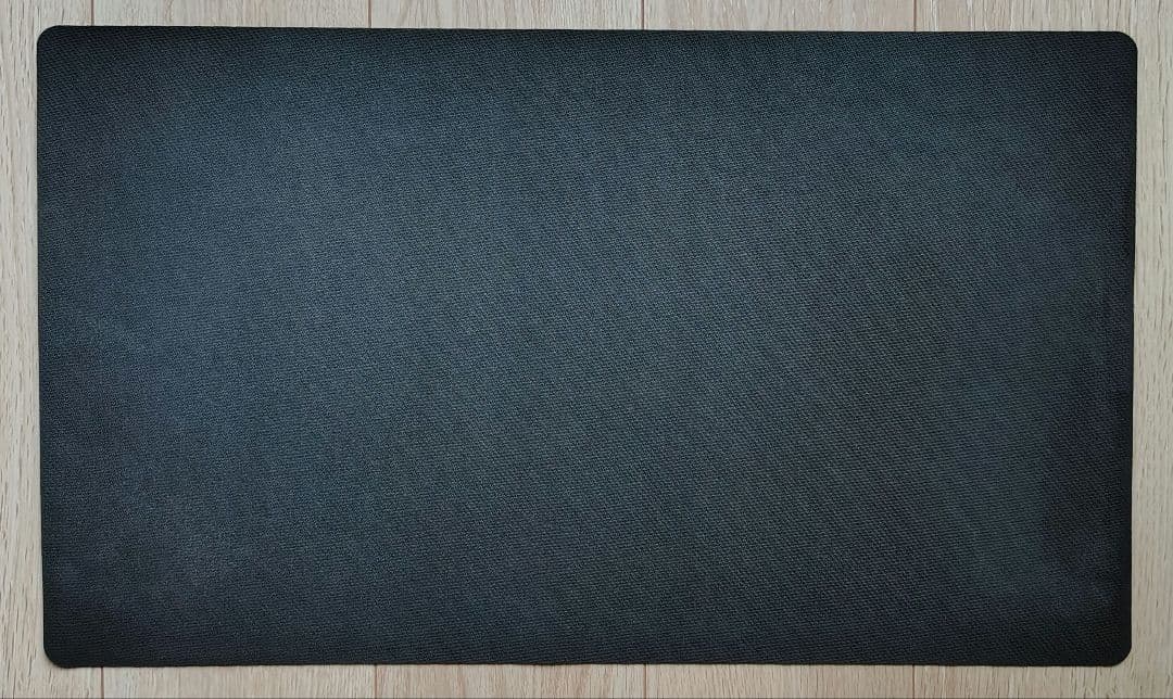 遊戯王 公式 プレイマット ブラック・ローズ・ドラゴン JUDGE 開封済