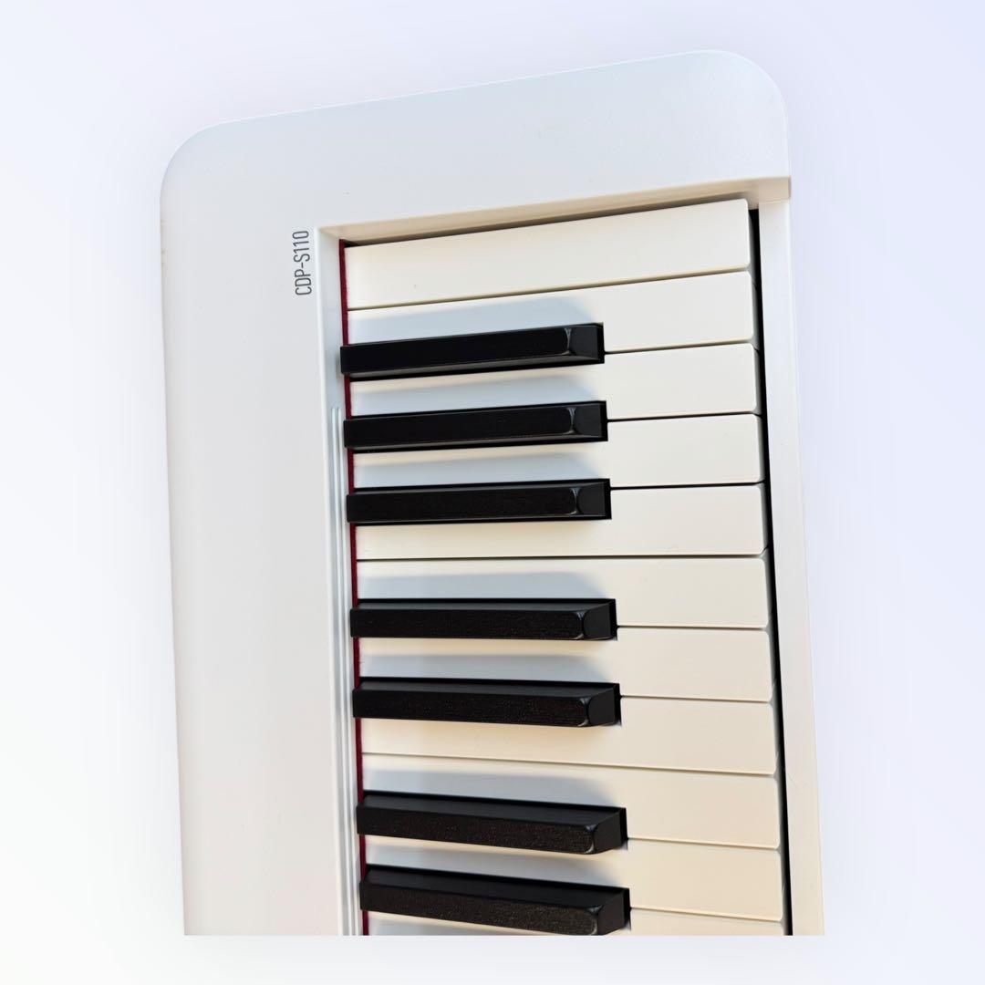 【美品】2022年式　casio cdp-s110 ホワイト　箱・付属品完備