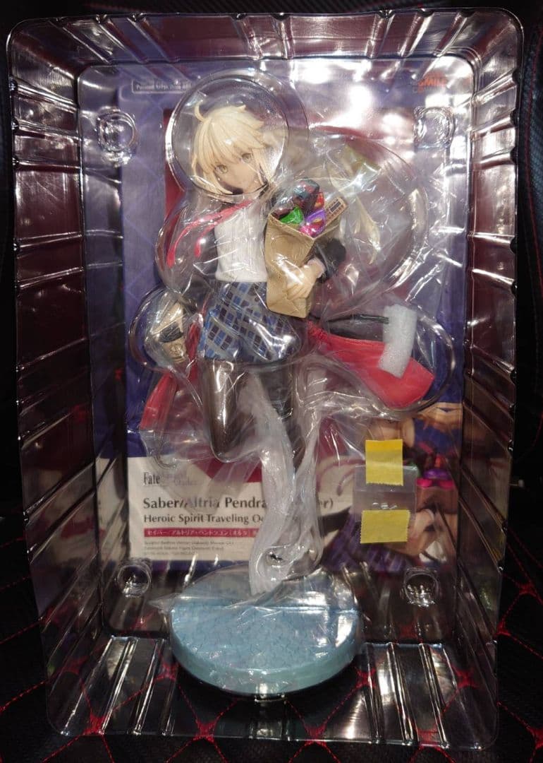 美品 Fate セイバー/アルトリア・ペンドラゴン オルタ 英霊旅装フィギュア