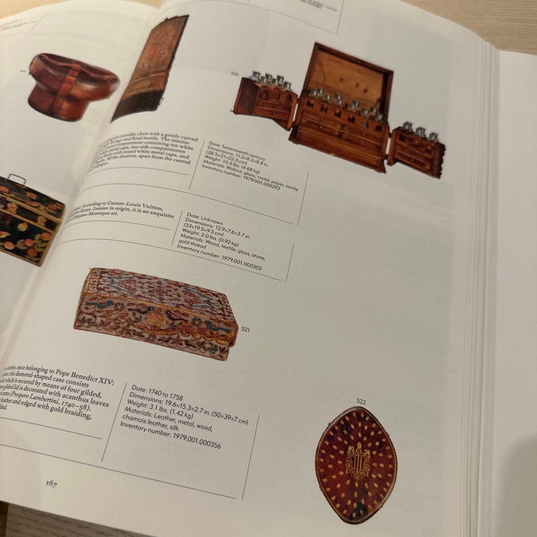 LOUIS VUITTON ブック ルイ・ヴィトン グランパレ 英語版