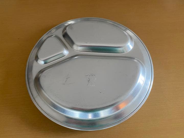 ビンテージ　アルミプレート　ヒヨコマーク