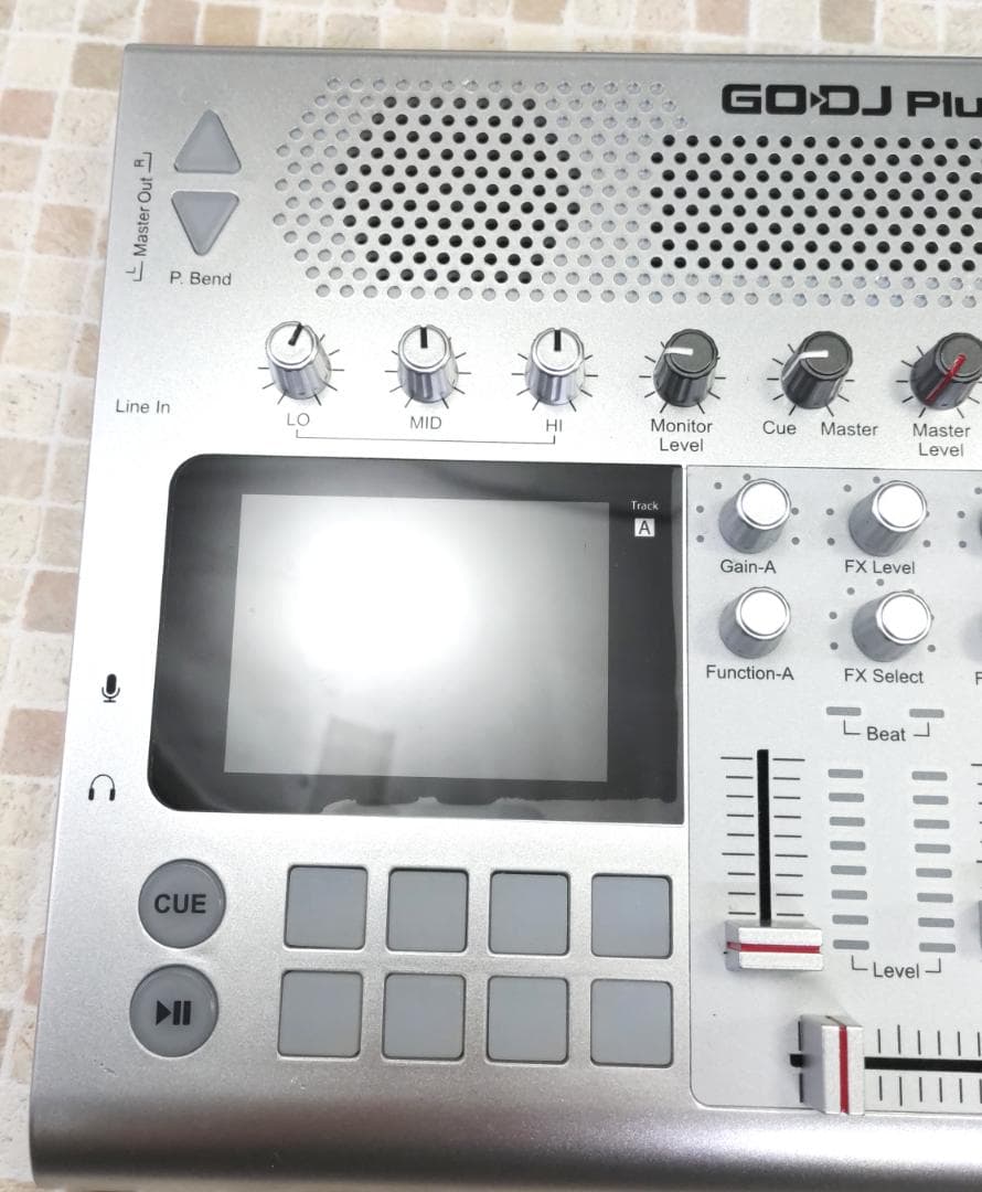 GODJ Plus 世界初！A4サイズのクラブハウス スピーカー付きDJシステム