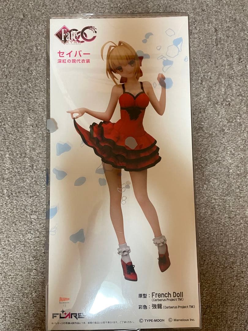 Fate/EXTRA CCC セイバー 深紅の現代衣装