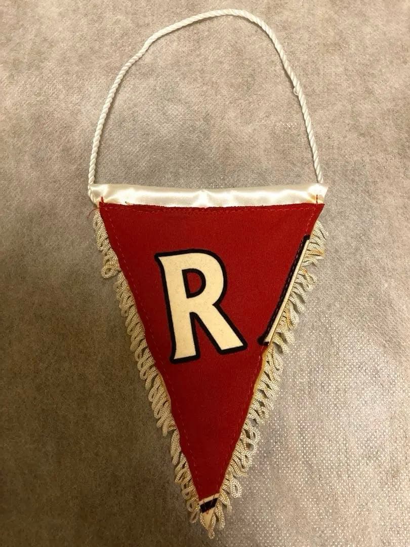 リバプールFC10/12選手モデルユニフォーム&特製記念ペナント[限定BOX]