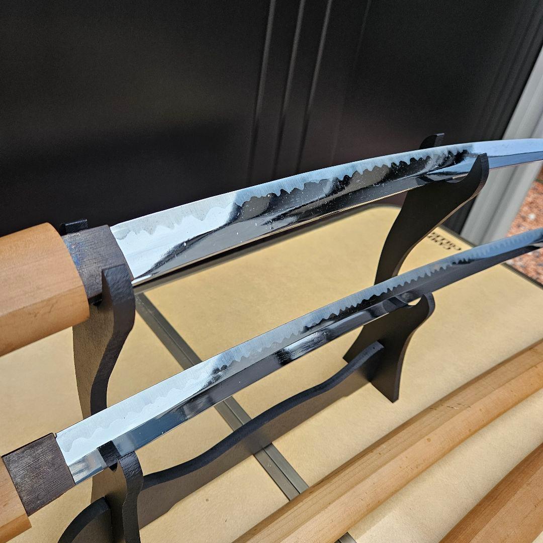 模造刀 大小2本セット 居合い 化粧刃文あり 刀置き二本掛け付