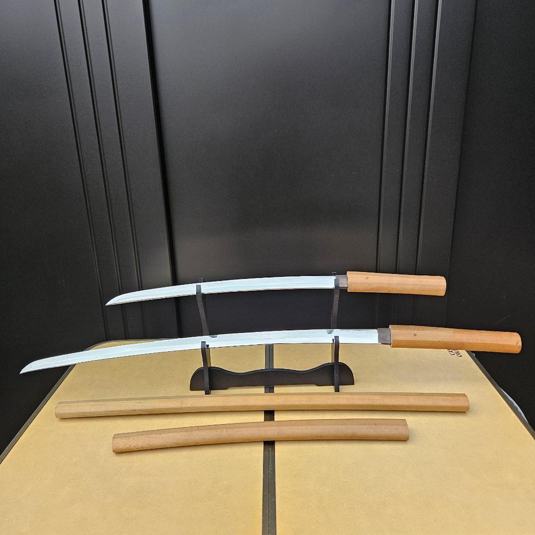 模造刀 大小2本セット 居合い 化粧刃文あり 刀置き二本掛け付