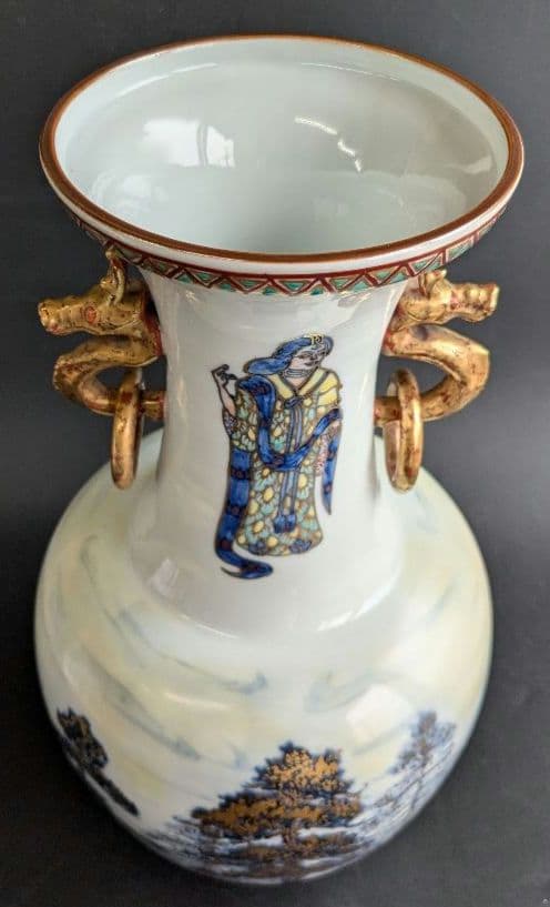 金彩染付彩色松文双耳壷