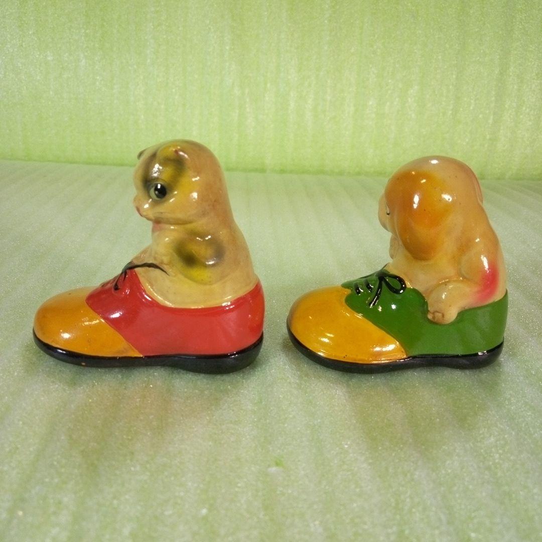 猫と犬の靴型置物　靴に入った猫と犬の鉛筆削り　フィギュア　アンティーク　レトロ