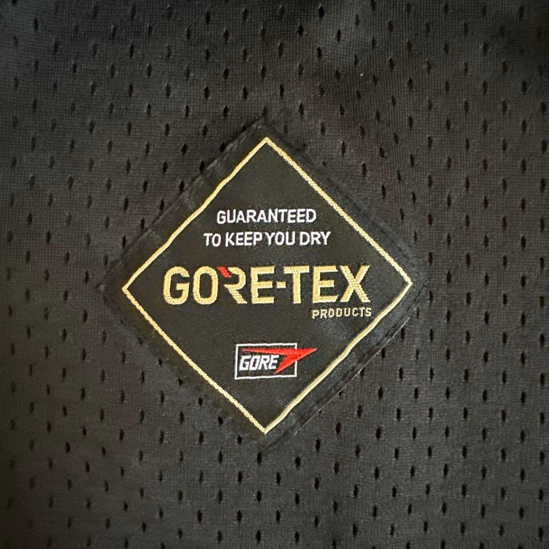 VOLCOM GORE-TEX ブラックジャケット