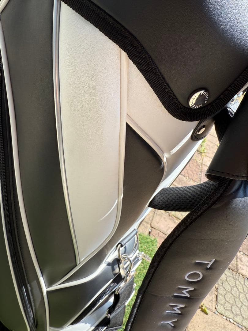 中古 美品 24年モデル トミーヒルフィガー キャディバッグ