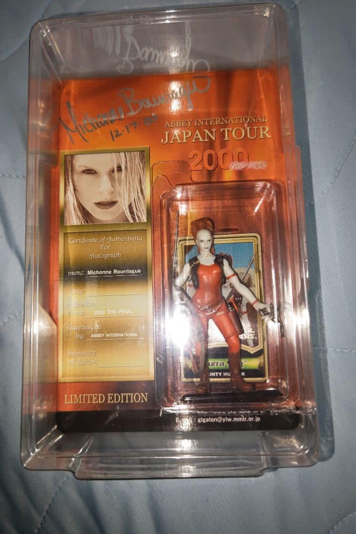 スターウォーズ　オーラ・シング　ミショーンバリアージュ　サイン入りフィギュア