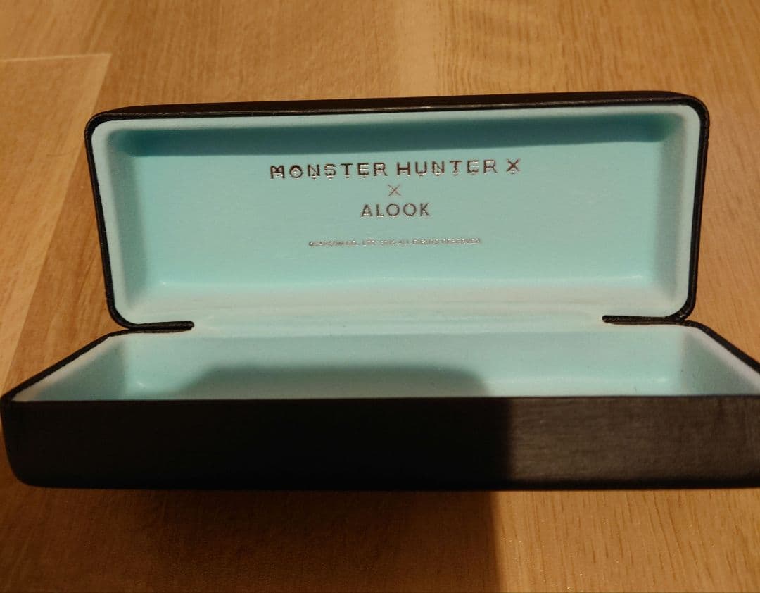 モンスターハンター×ALOOKコラボメガネ　ガムートモデル