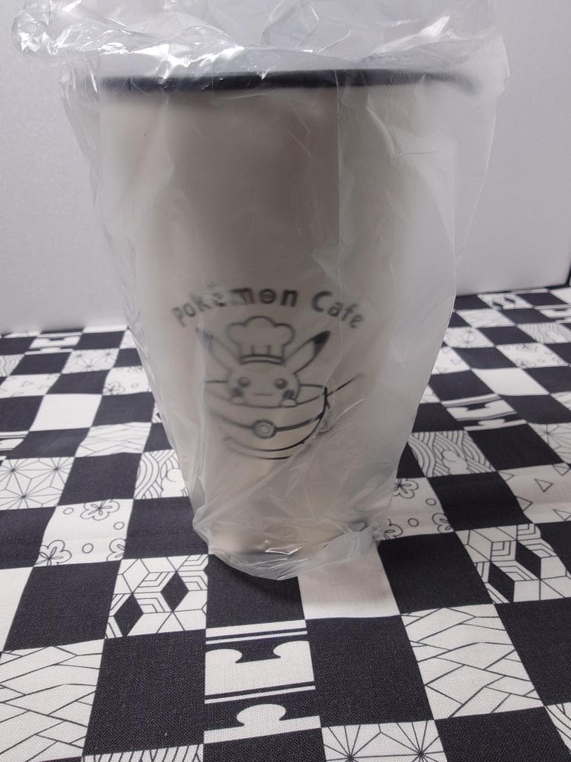 ポケモンカフェ　ピカチュウ　タンブラーとコースター（3枚）セット