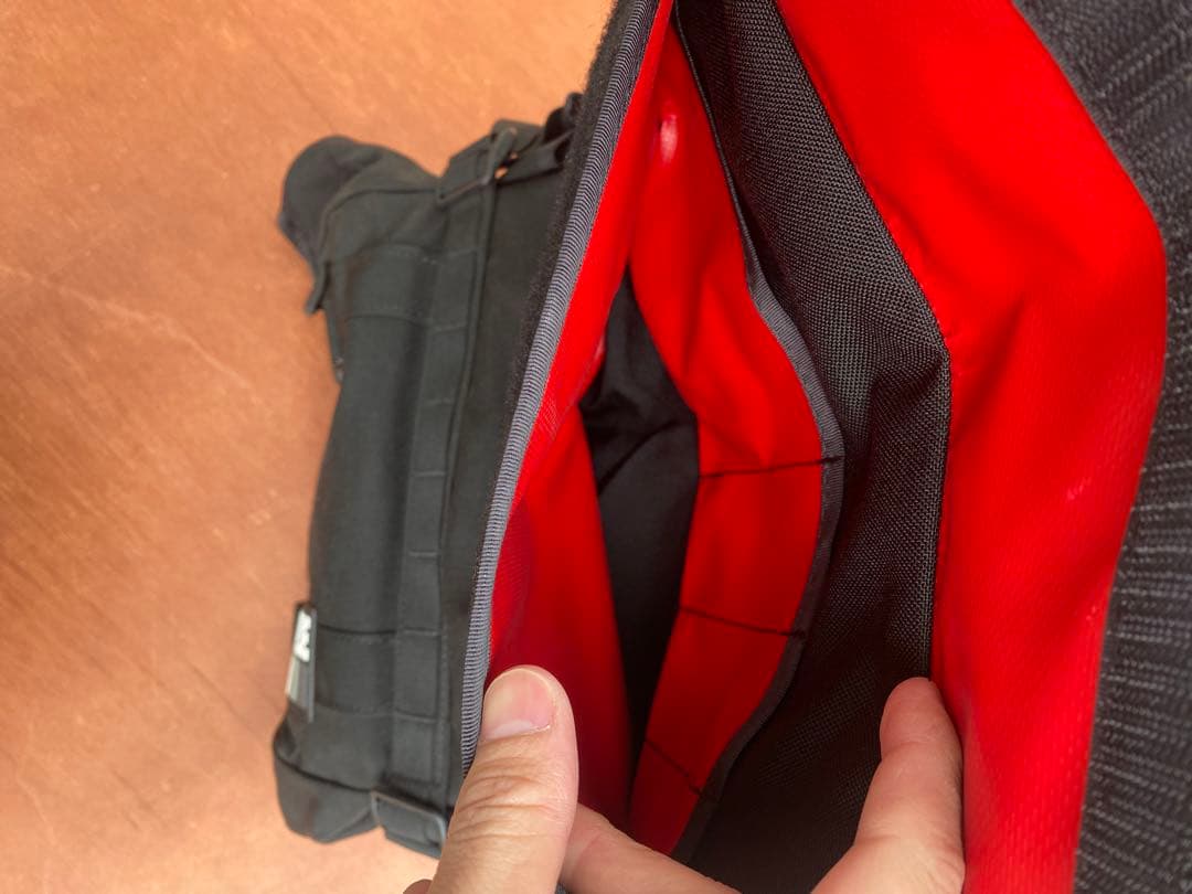 INSIDE LINE EQUIPMENT ライド・メッセンジャーバッグ