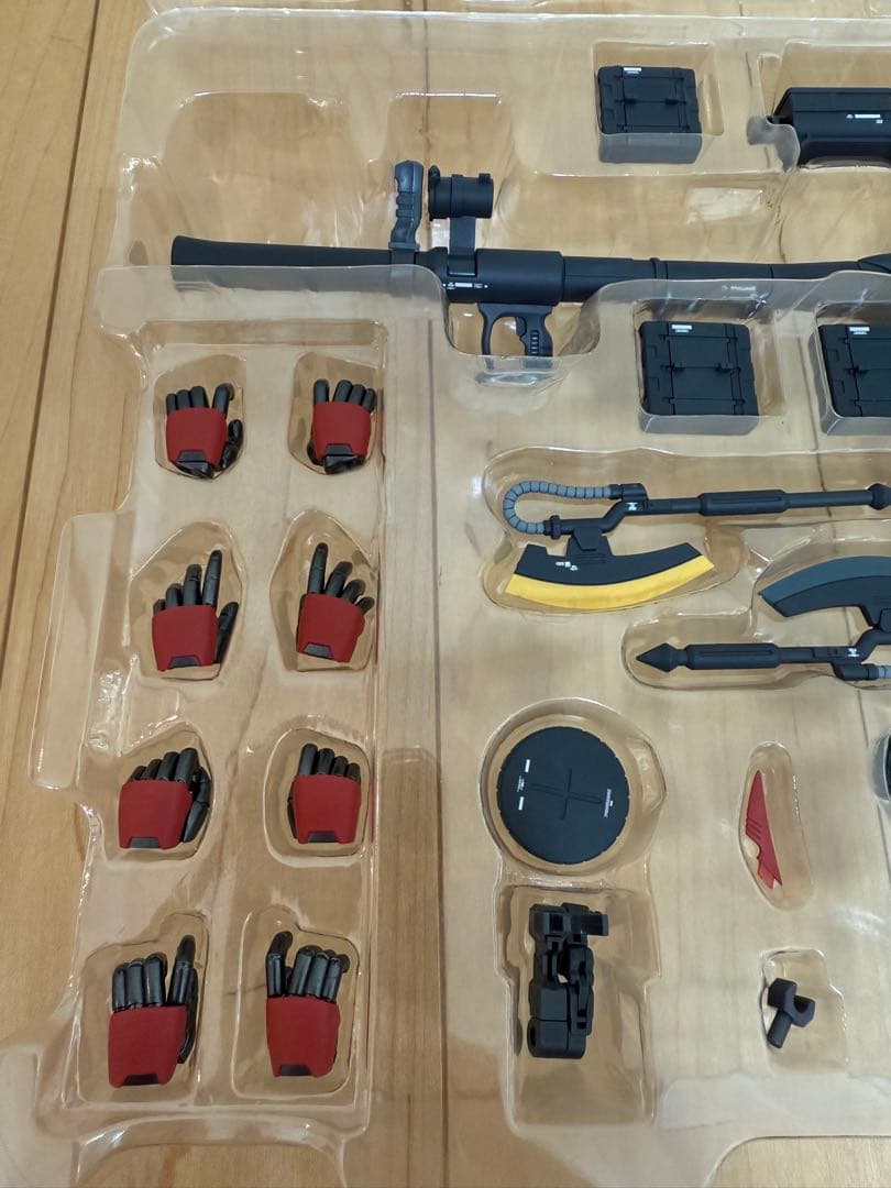 メタルコンポジット MS-06S シャア専用ザク 開封美品