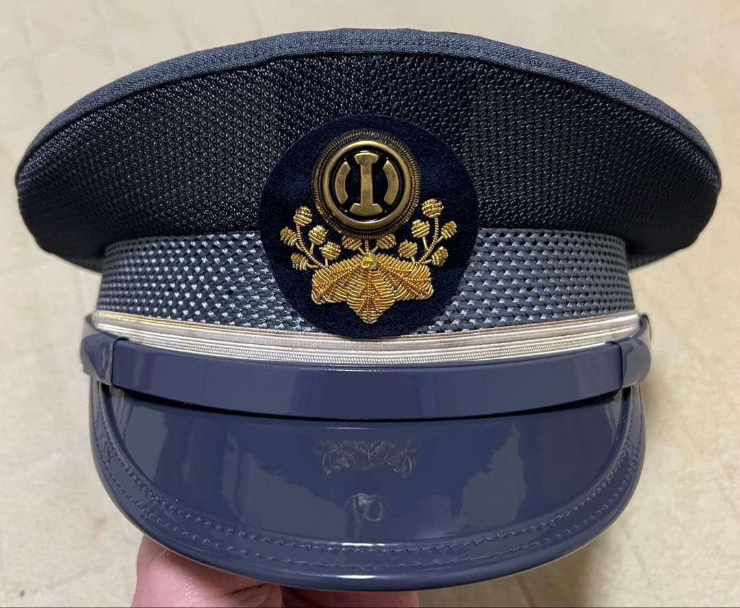 帽子　ネクタイピン