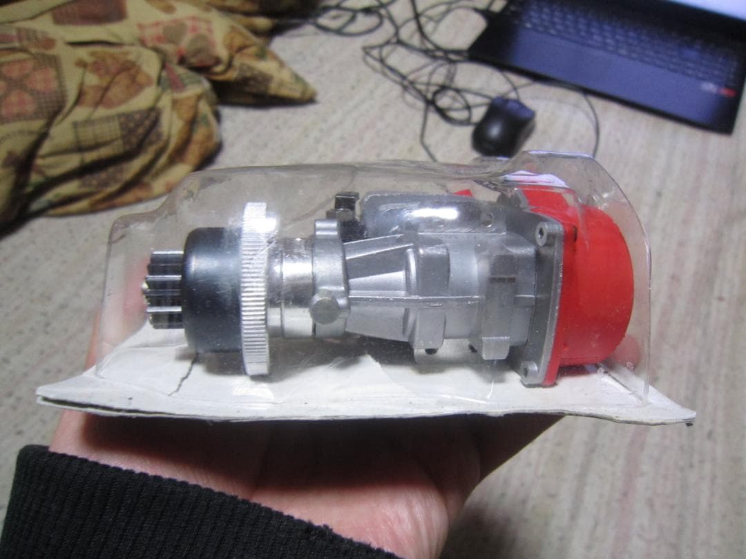 新品 未開封 KYOSHO GT エンジン 送料込み 希少 廃版 京商