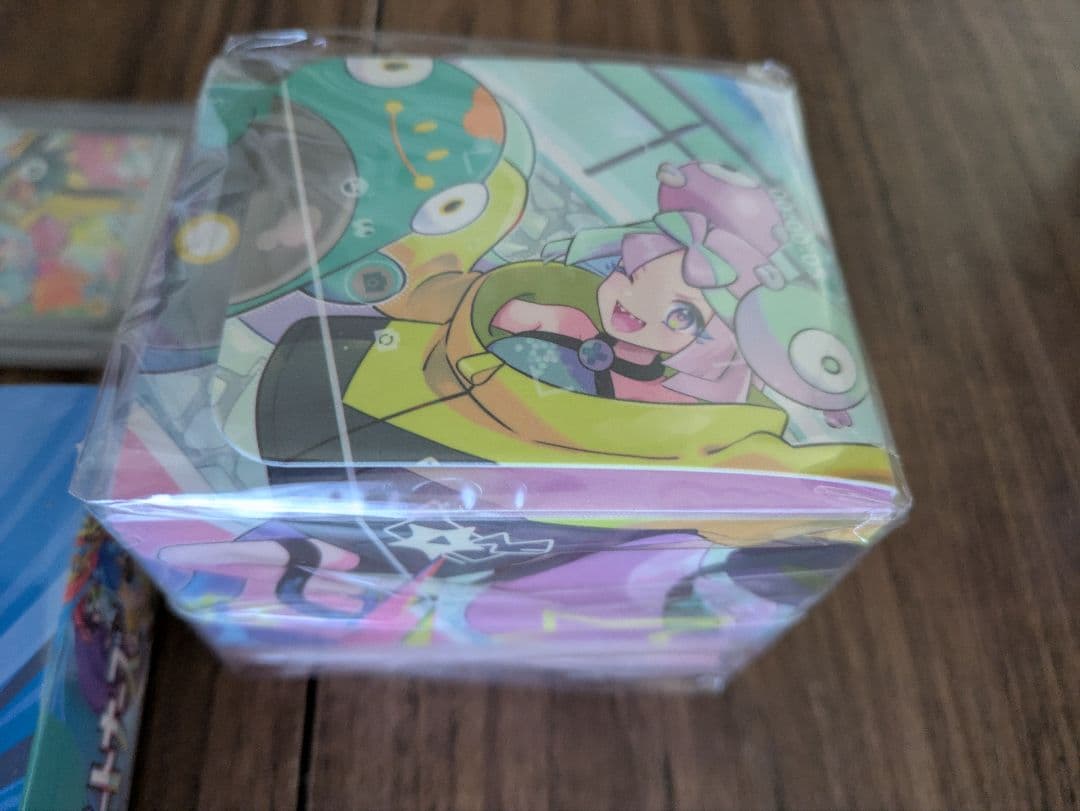 バトルパートナーズとナンジャモのカイデンとデッキスリーブのセットです