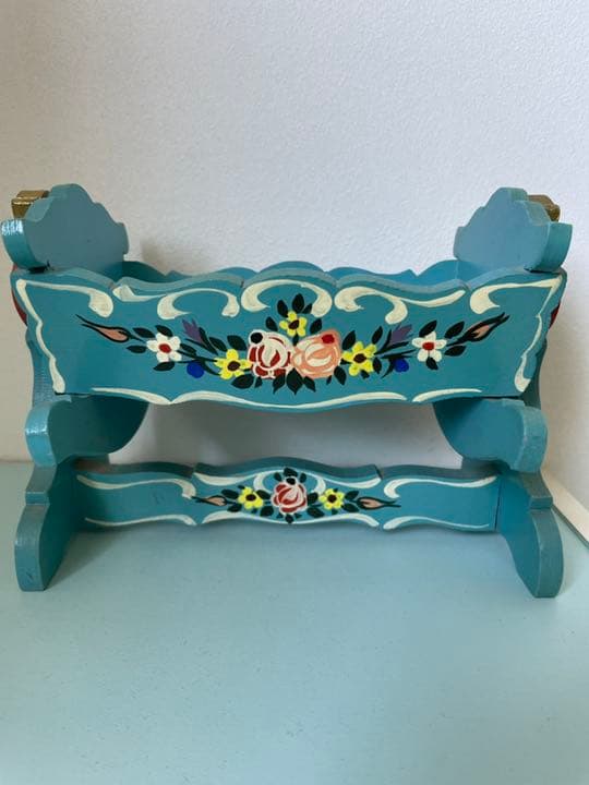 ドール用人形用クローゼットと人形付きベッド