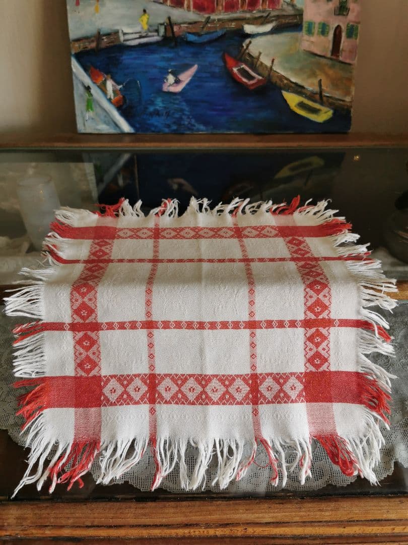 アンティークフランス ダマスク織レッドリネンクロス 花とダイヤモチーフペアセット