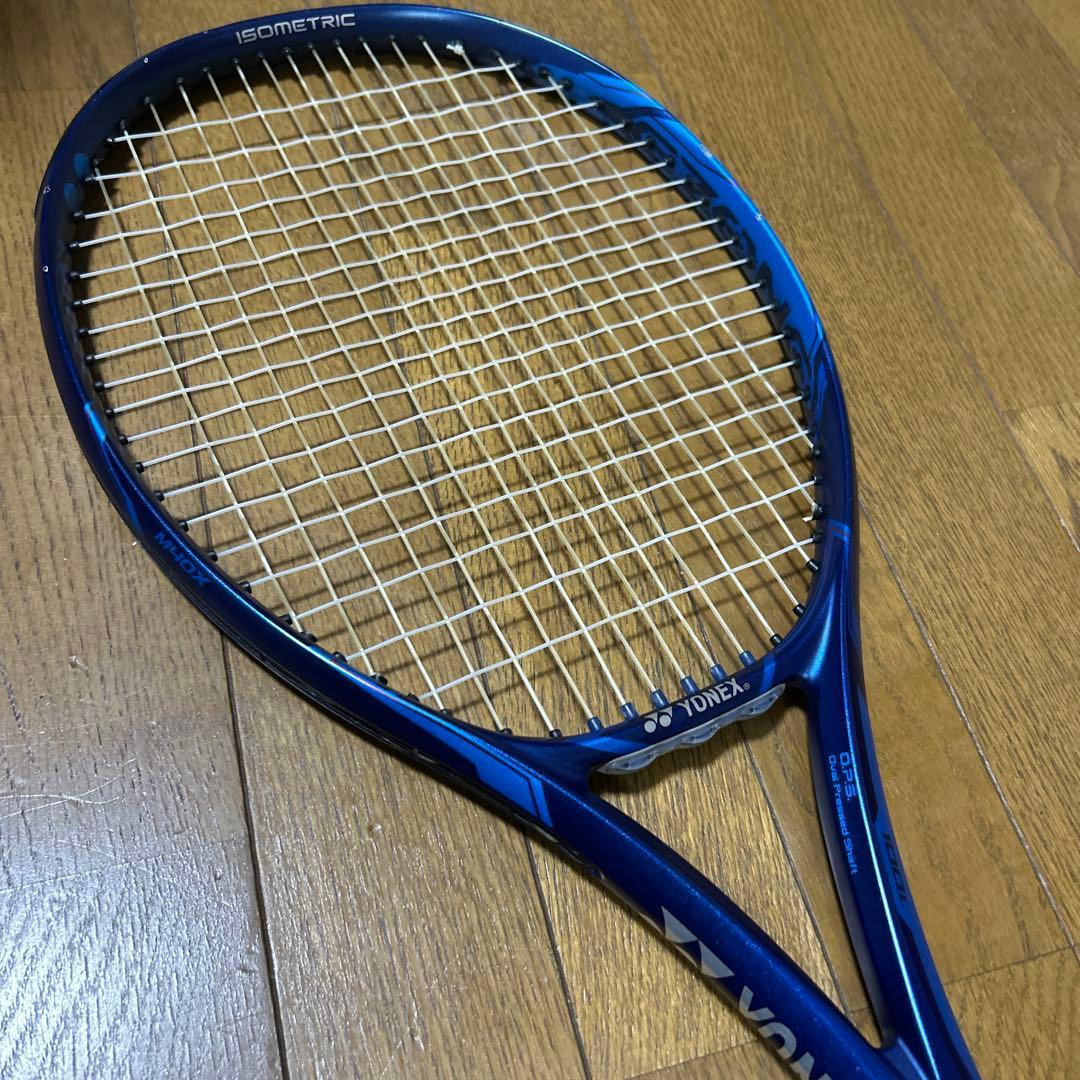 ヨネックス硬式テニスラケット　2本 E ZONE100L G2 イーゾーン