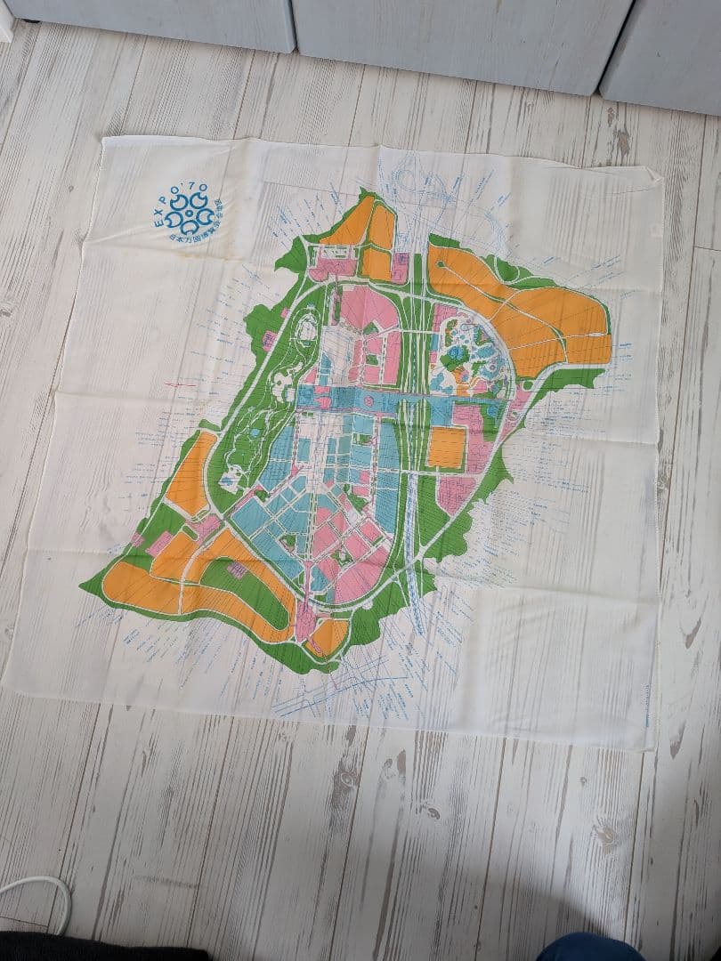 EXPO '70 記念セット メダル、ペナント、ハンカチ、スカーフ