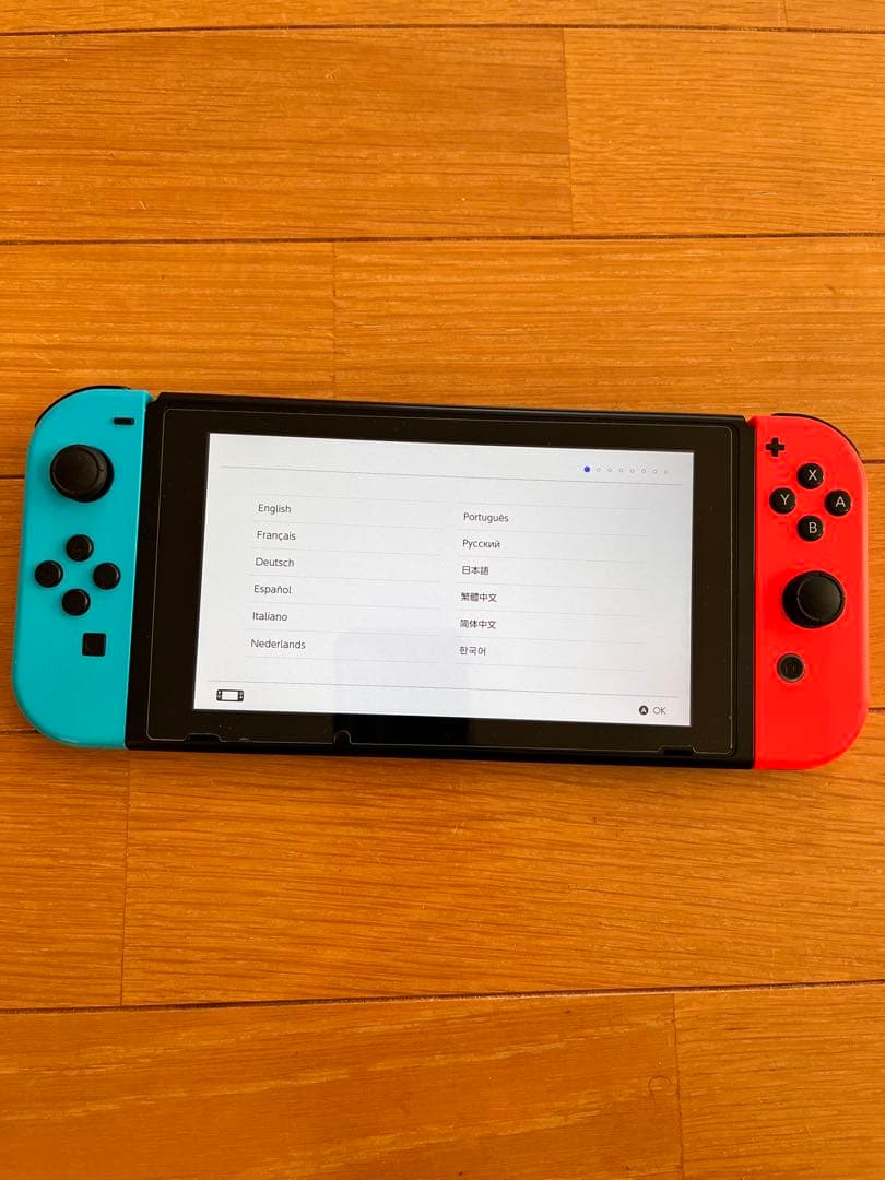 Nintendo Switch本体(ジョイコンストラップ欠品)他色々付き