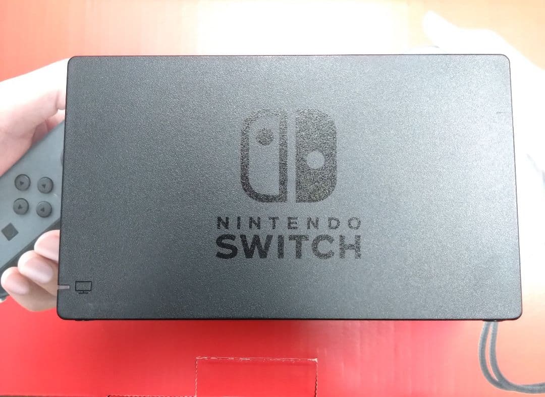 極美品　ニンテンドー スイッチ　Nintendo Switch　箱付属品付き