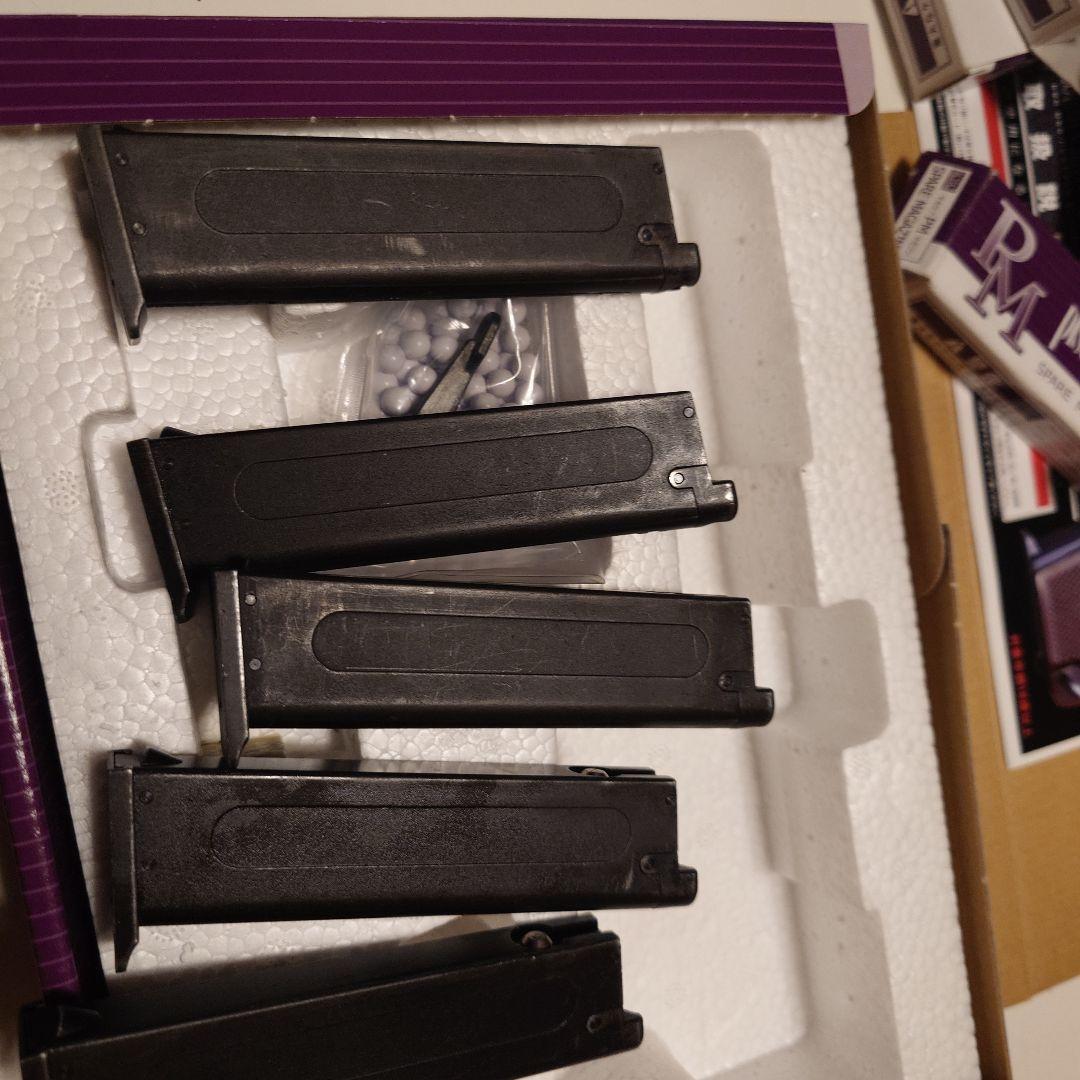 KSC PM ガスガン バージョン2スペアマガジン付き