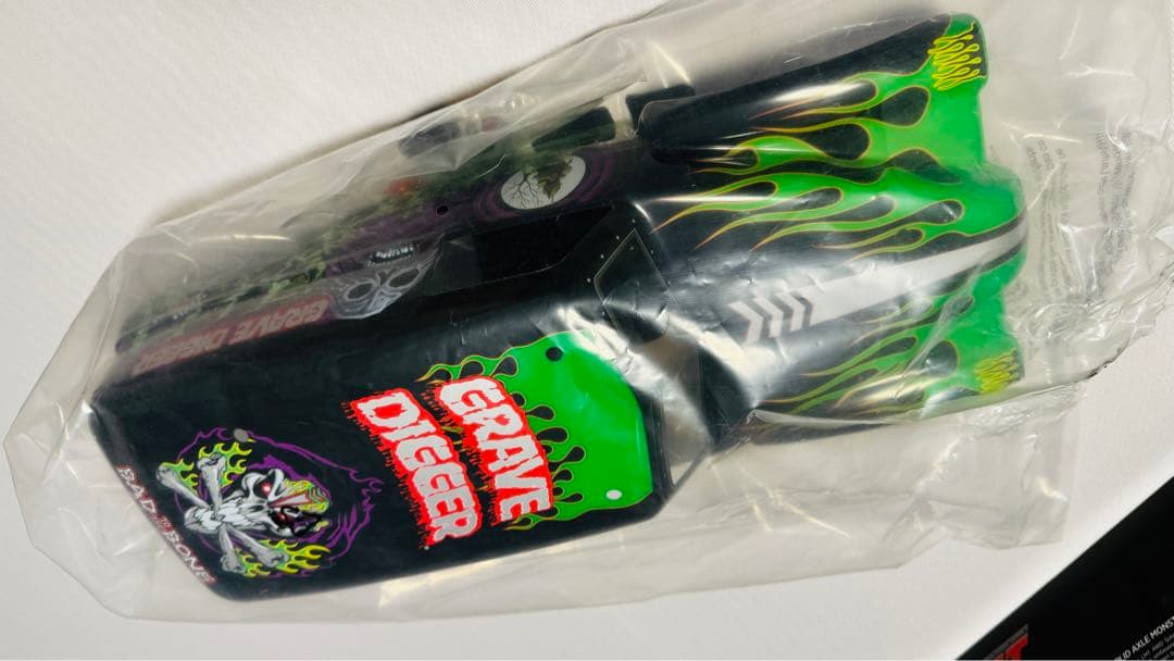GRAVE DIGGER モンスタージャム　ラジコン　ボディ　HORIZON