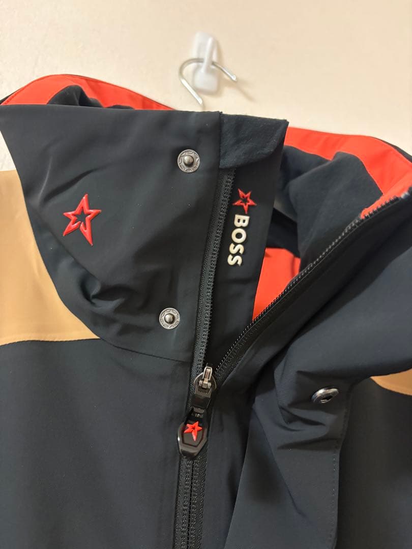 希少完売品BOSS PERFECT MOMENT スノーボードウェア S 国内M