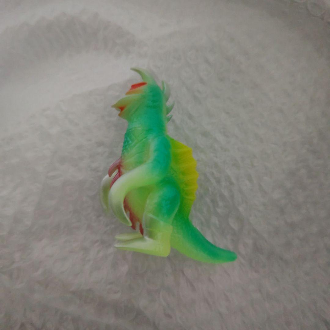 ゴジラ　ガイガン　ソフビ　蓄光　10cm