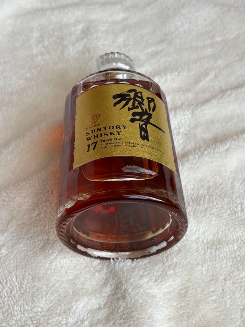 SUNTORY 響 17年 箱入りウイスキー