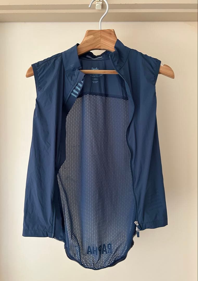 【美品】Rapha ジレ　ネイビー