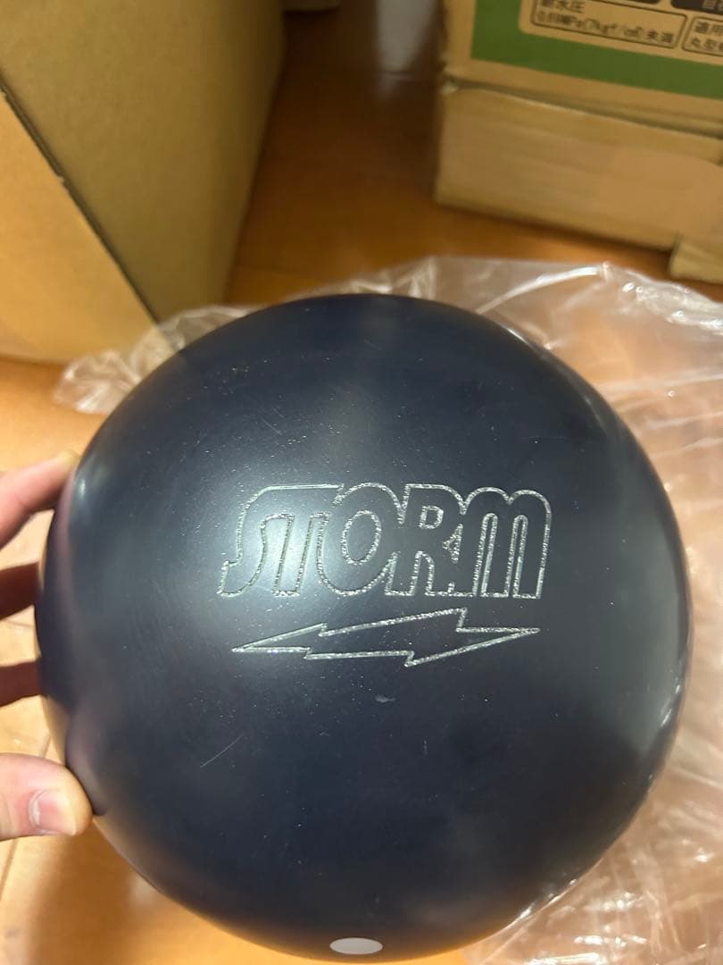 フィジックスブラックアウト　ボウリング